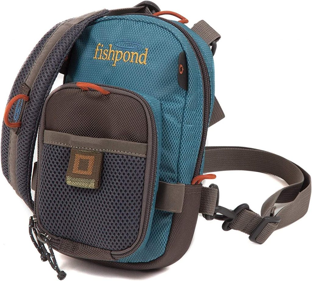 Fishpond San Juan Vertical Fly Fishing Chest Pack
Includes a low-profile vertical design, zippered main compartment, an interior pocket, accent webbing, climbing cord loops, belt loop attachment, and a zip-down fly bench with replaceable foam.